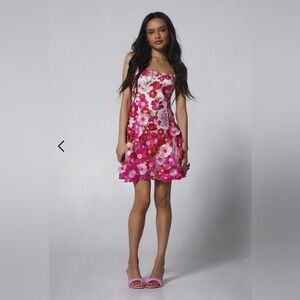 Sugar Thrillz Floral Pink and White Dress Size Small NEW